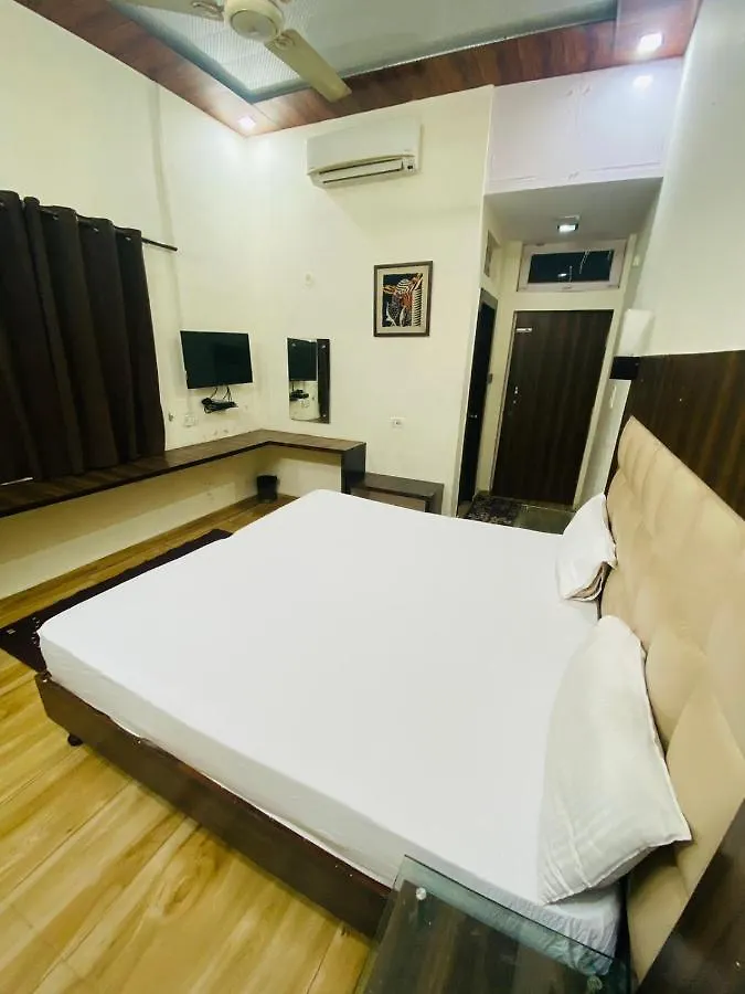 Hotel Premium White House Agra