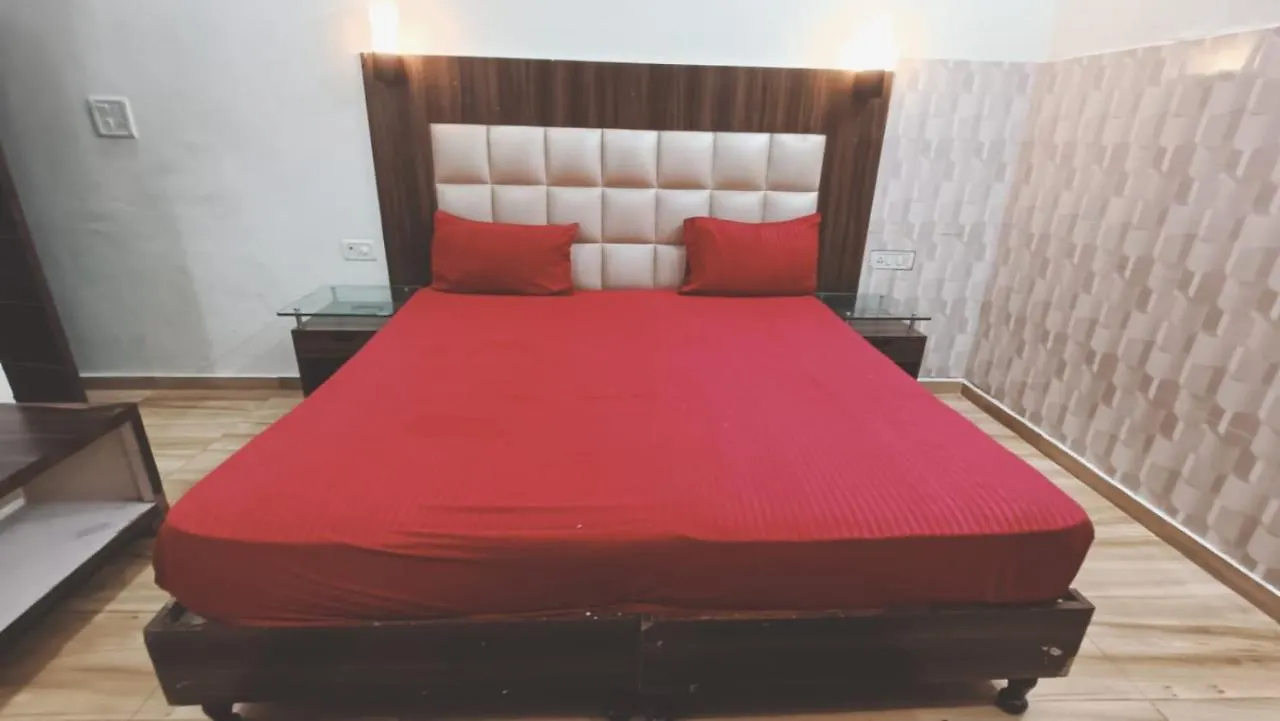 Hotel Premium White House Agra  0*, Agra (Uttar Pradesh)