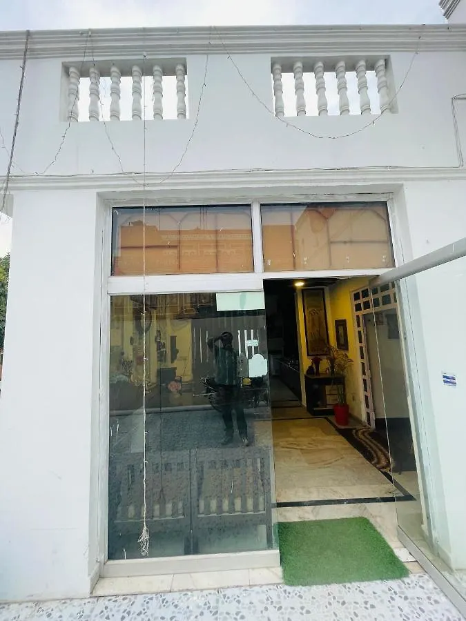 Hotel Premium White House Agra