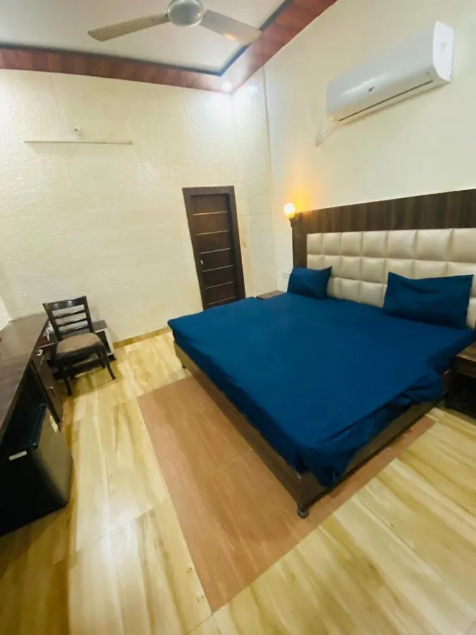 Hotel Premium White House Agra  0*, Agra (Uttar Pradesh) India